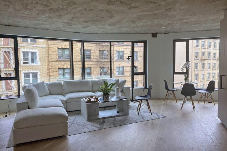 7th Avenue Showroom Opens at Serif Serif